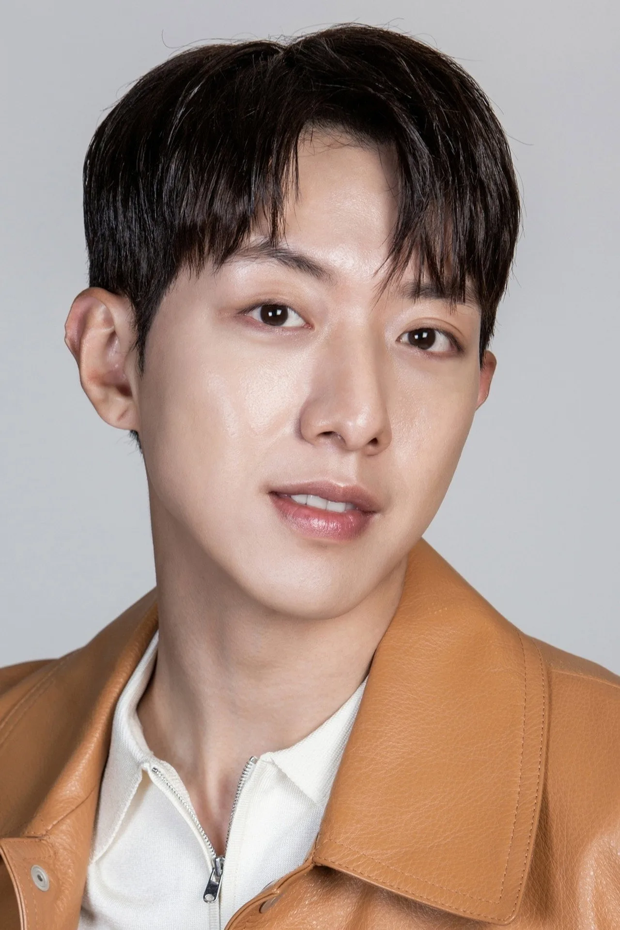 Imagem de Lee Jung Shin — Lee Jung Shin é médico charmoso em "What a Boss Wants"