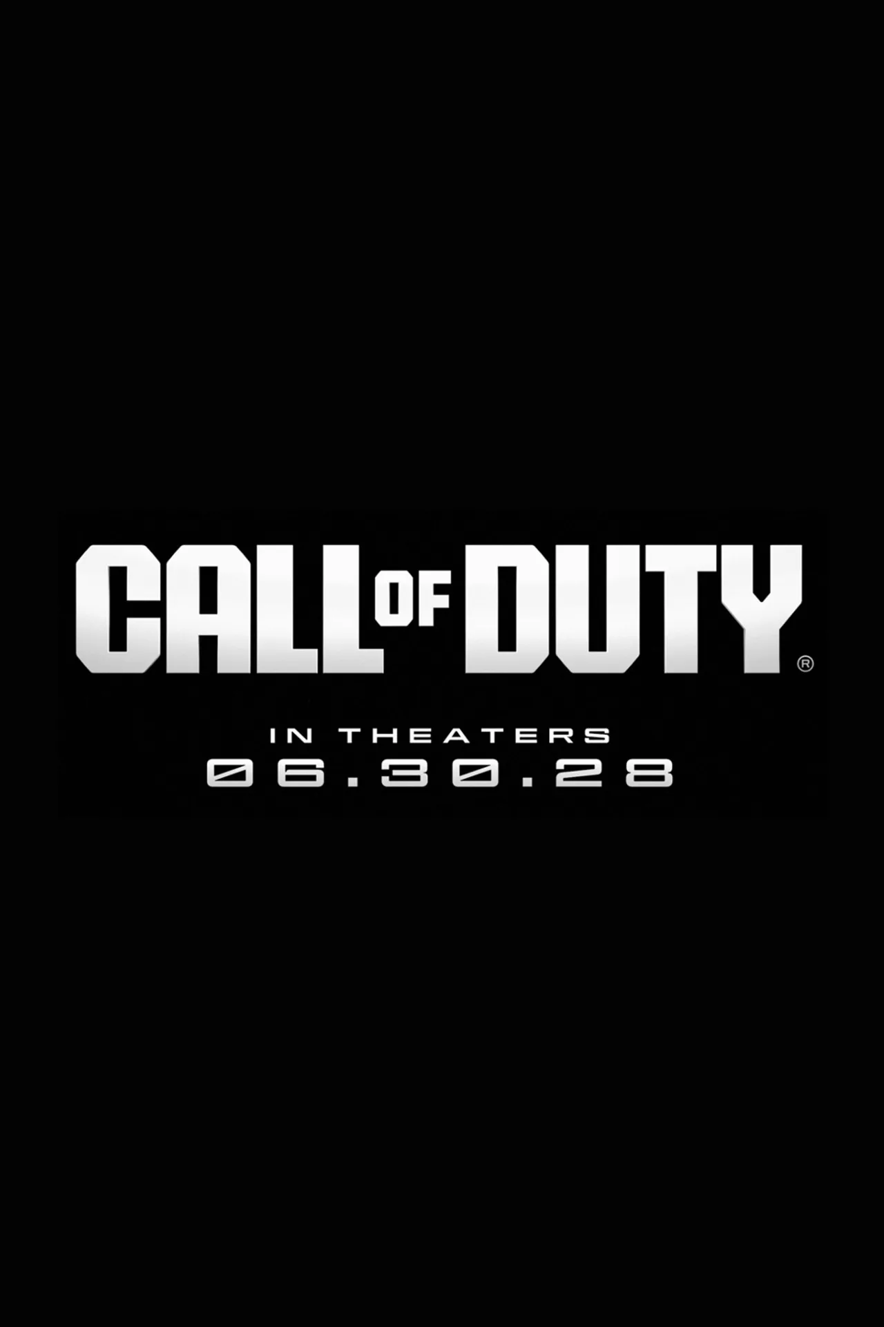 Um jogador concentrado faz flexões enquanto assiste ao trailer de Call of Duty no laptop