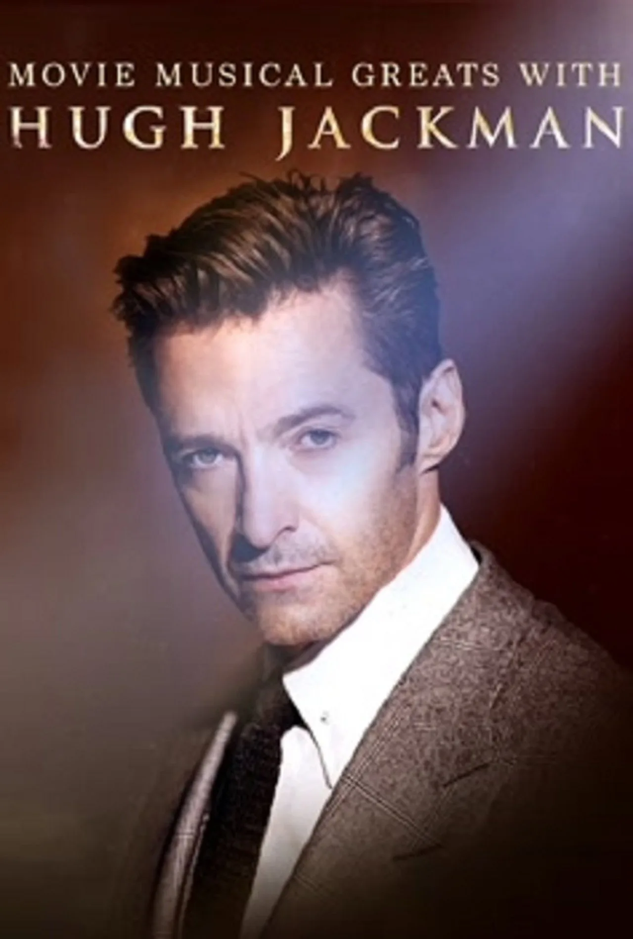 Hugh Jackman malhando com halteres, usando camiseta preta e faixa na cabeça, enquanto segura barra de peso