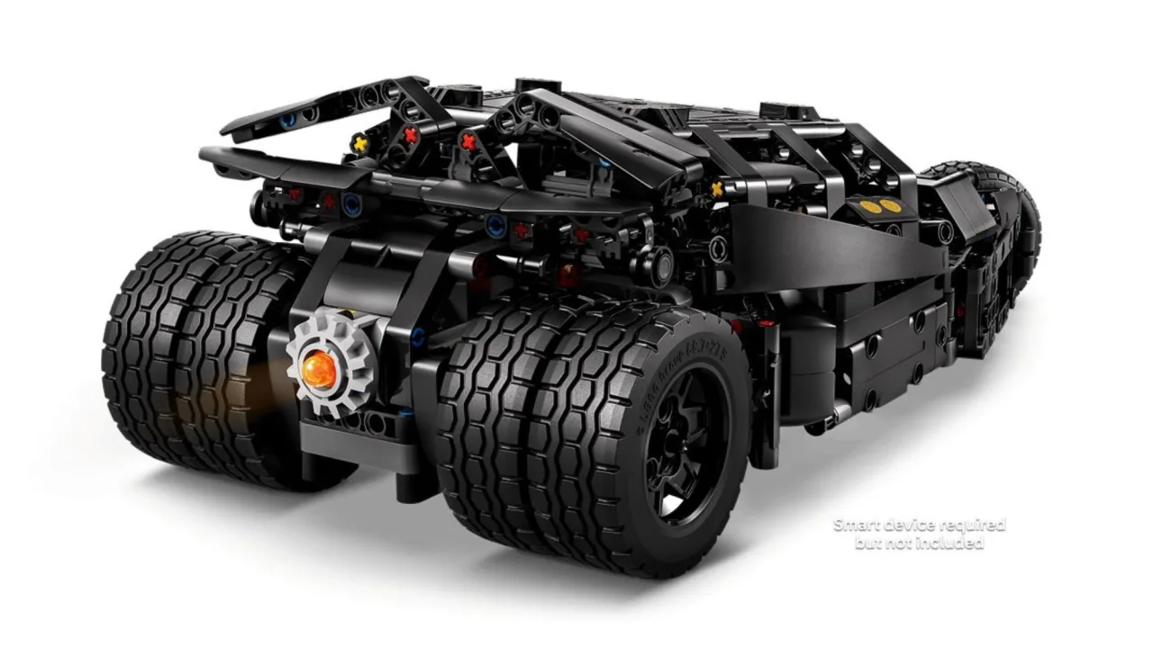 Batmóvel Tumbler LEGO Technic em peças pretas, cockpit detalhado e pneus largos, exposto como exercício de foco mental