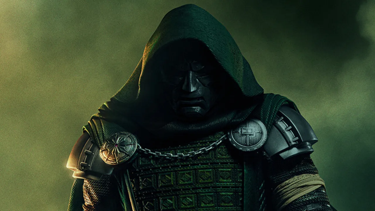 Atletas vestindo camisetas da Marvel levantam halteres enquanto um pôster de Capitão América domina o fundo