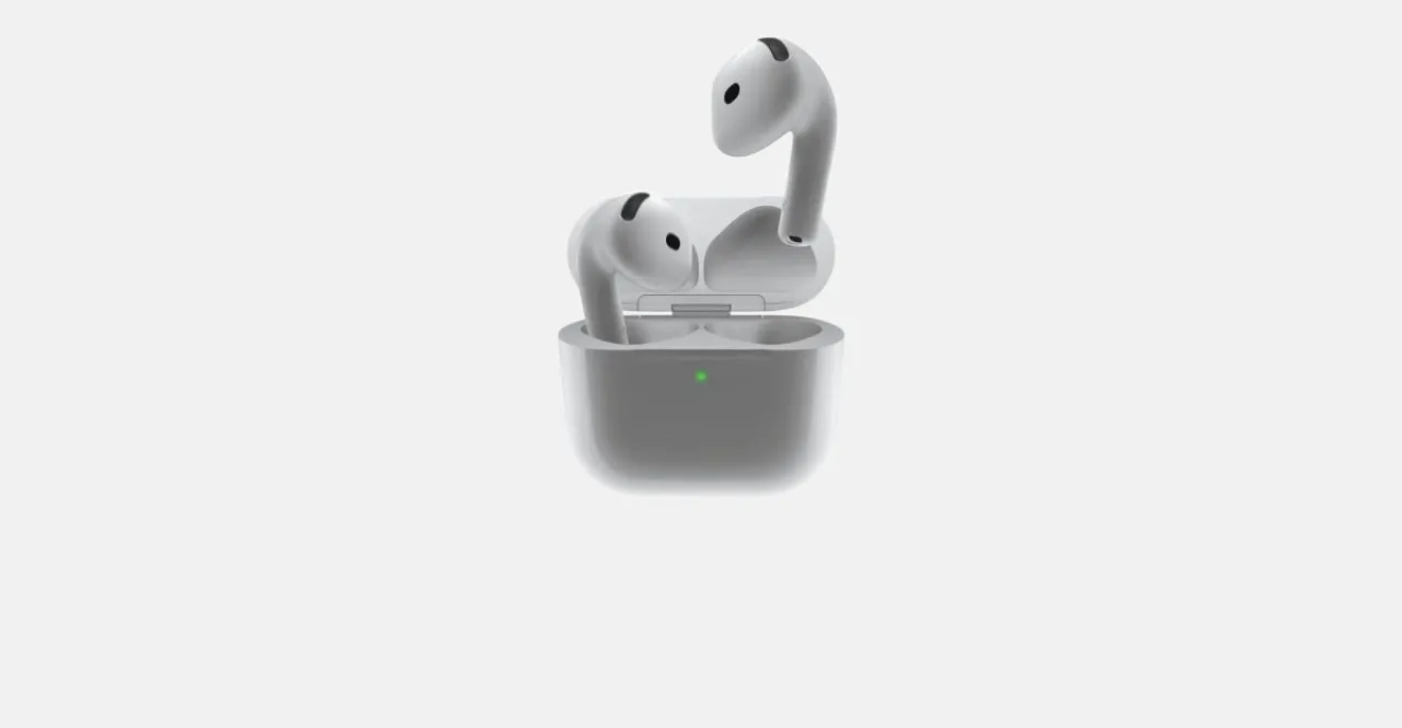 AirPods 5 prateados ao lado do logotipo da Apple em um palco iluminado, destacando seu design compacto