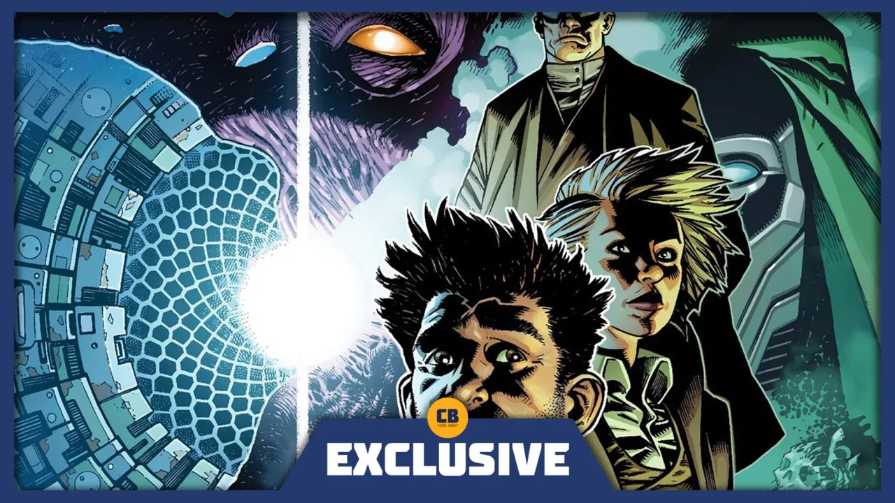 Atleta em traje escuro estilo Fantastic Four levanta halteres ao lado de um shake de proteína com capa da HQ