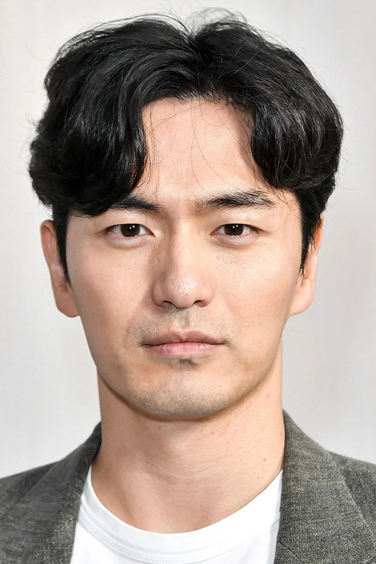 Imagem de Lee Jin Uk — Lee Jin Uk junta-se a Lim Yoona em remake de Unnatural