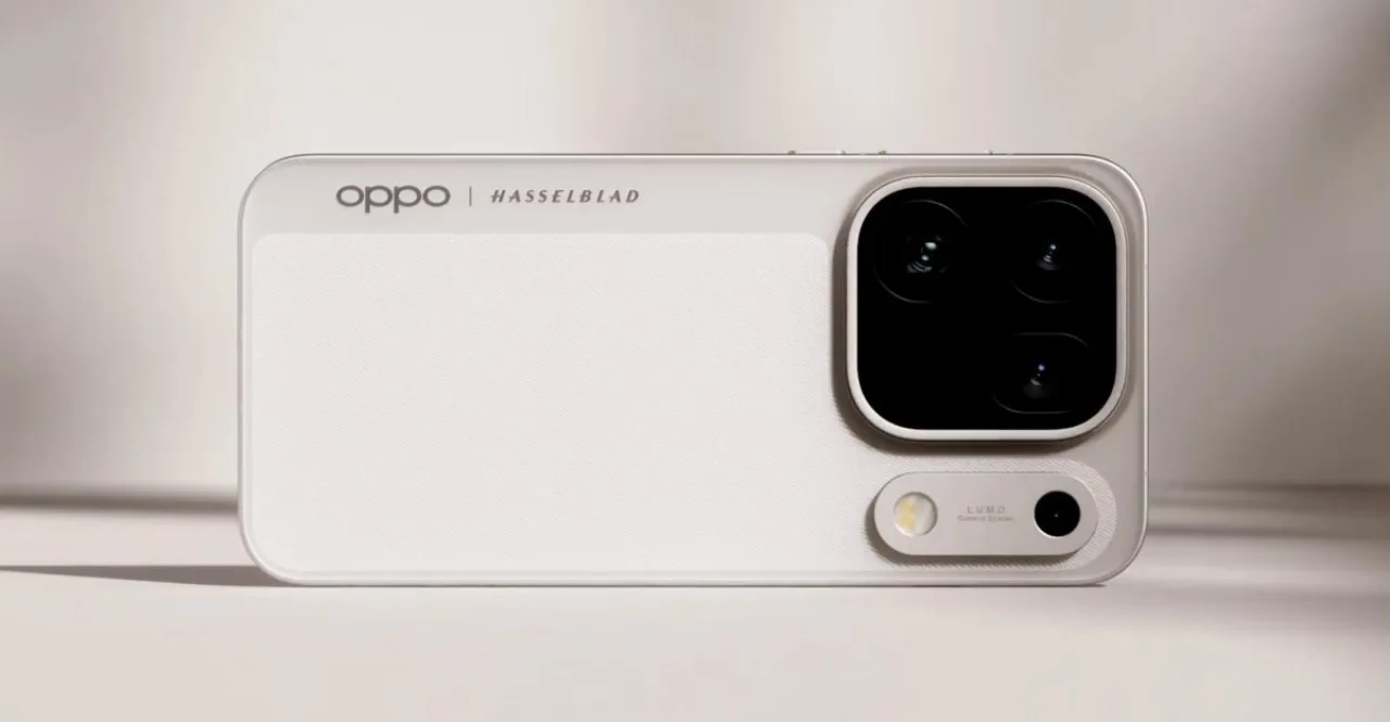 Oppo Find X10 Pro Max exibindo seu módulo de três lentes de 200 MP ao lado do logotipo da marca