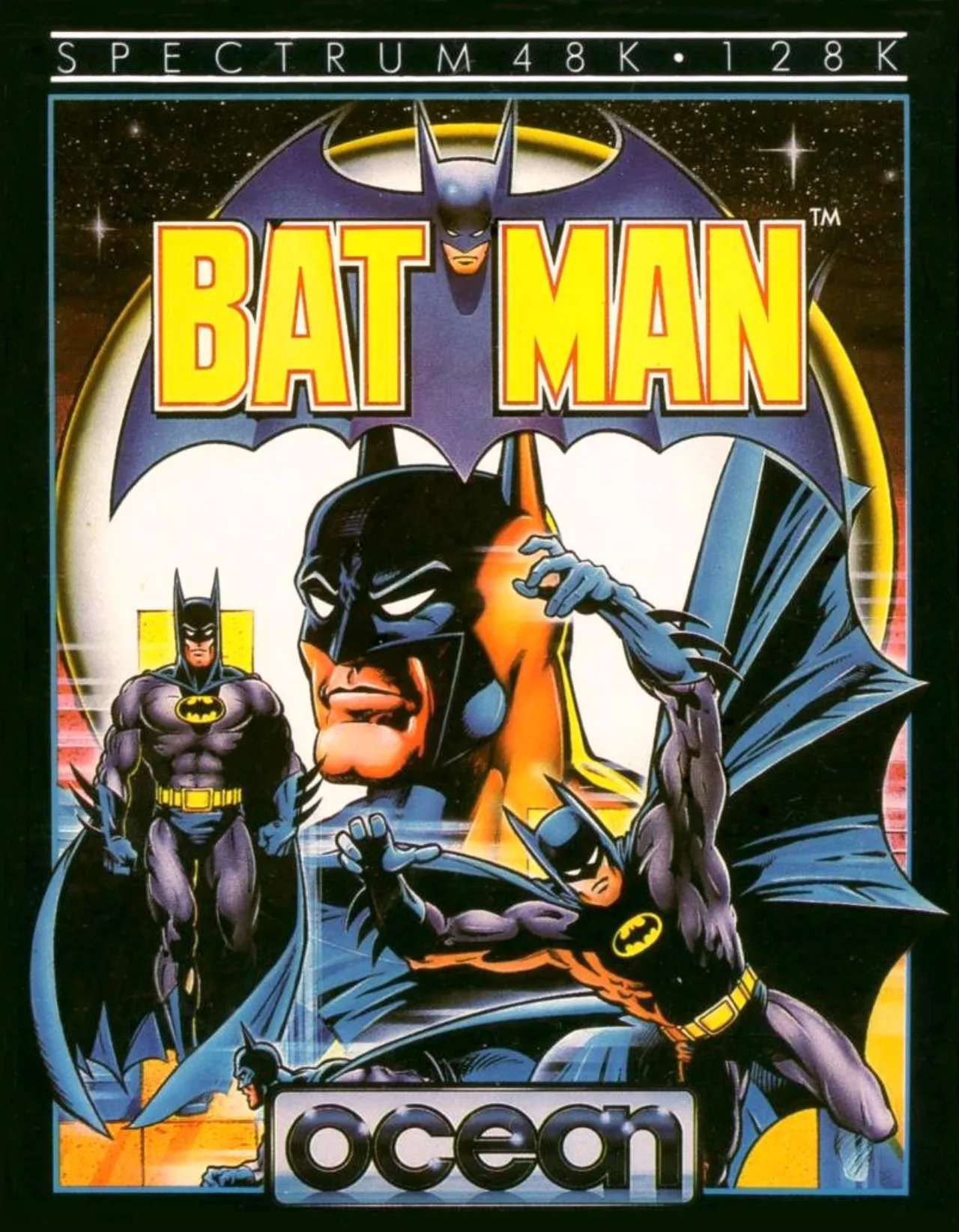 Homem em roupa de ginástica segurando baralho com carta do Batman sobre tapete de yoga