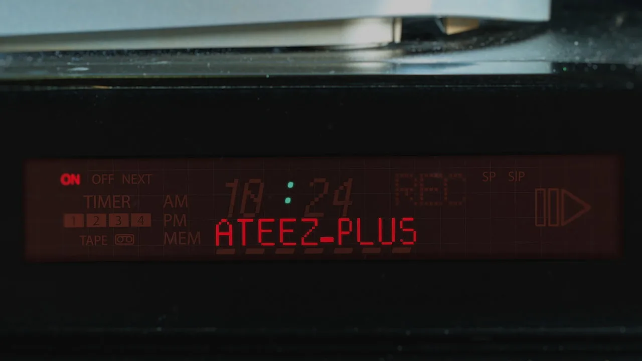 Imagem de ATEEZ — ATEEZ San e Hongjoong aparecem em "The Manager" preview