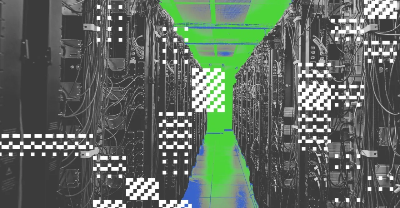 Servidores de data center ao fundo e pilhas de caixas de lixo eletrônico formando um círculo ao redor da Terra