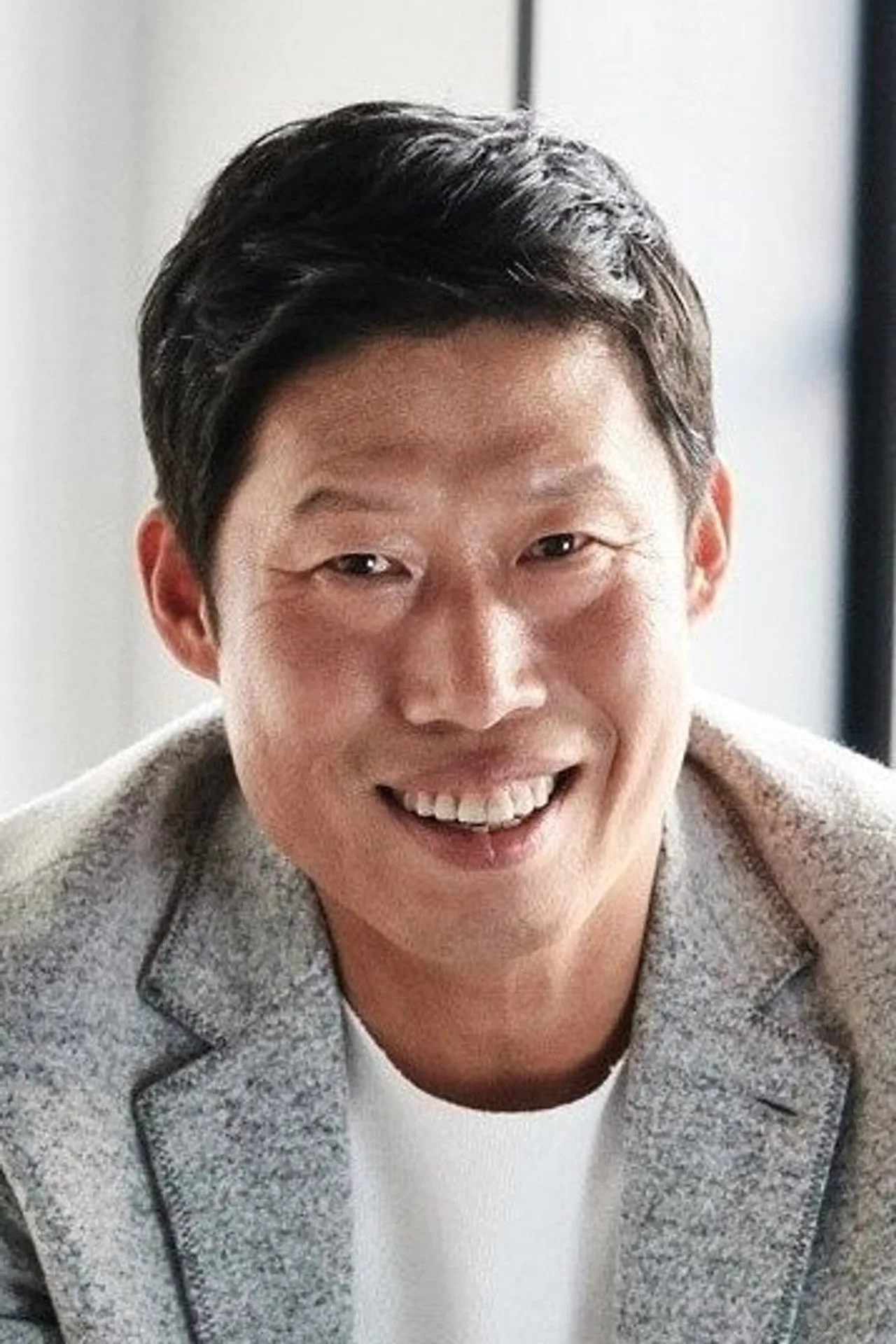 Imagem de Yoo Hae Jin — Yoo Hae Jin: agência emite alerta contra violação de direitos