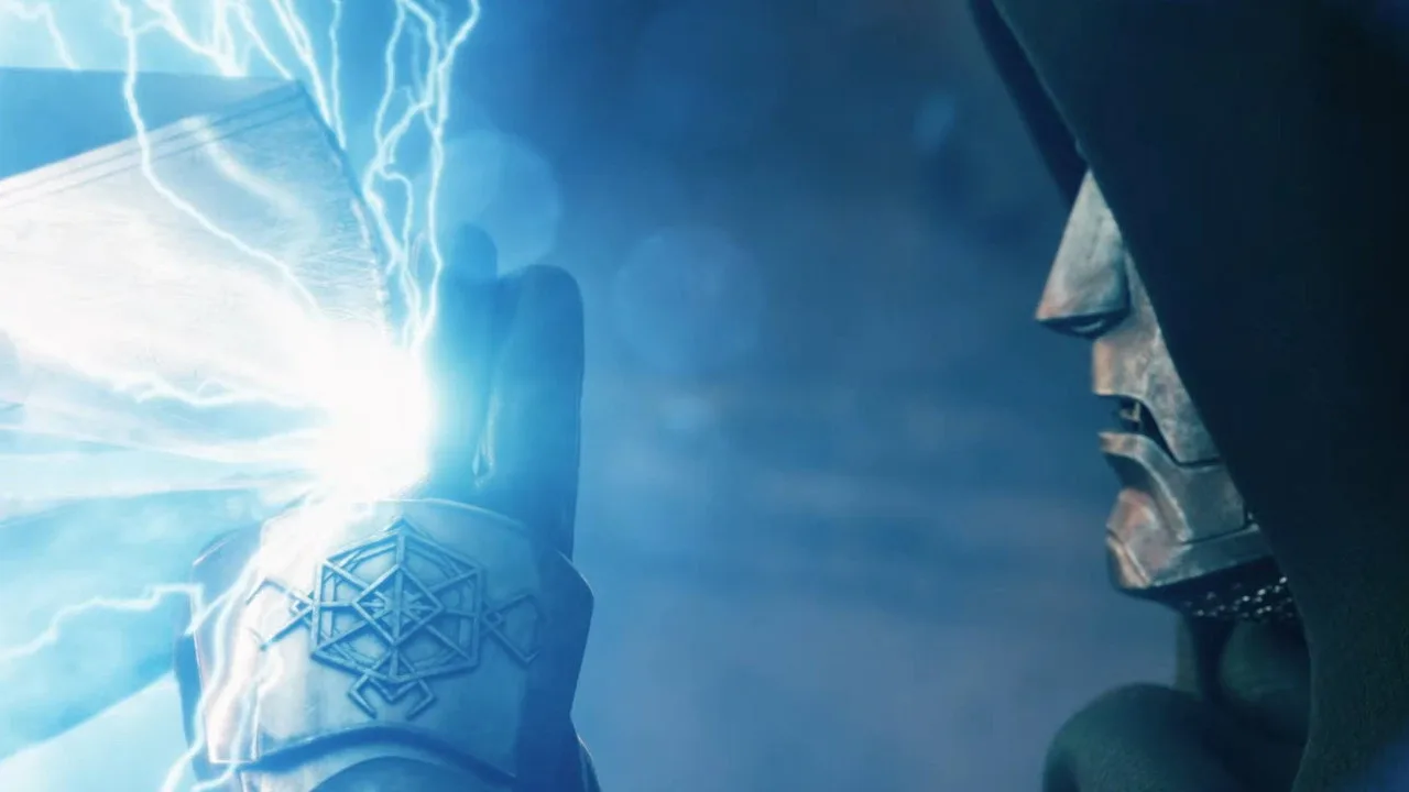 Atleta em roupa de ginástica, segurando um tablet que exibe o trailer de Avengers, ao lado de garrafa de água e halteres