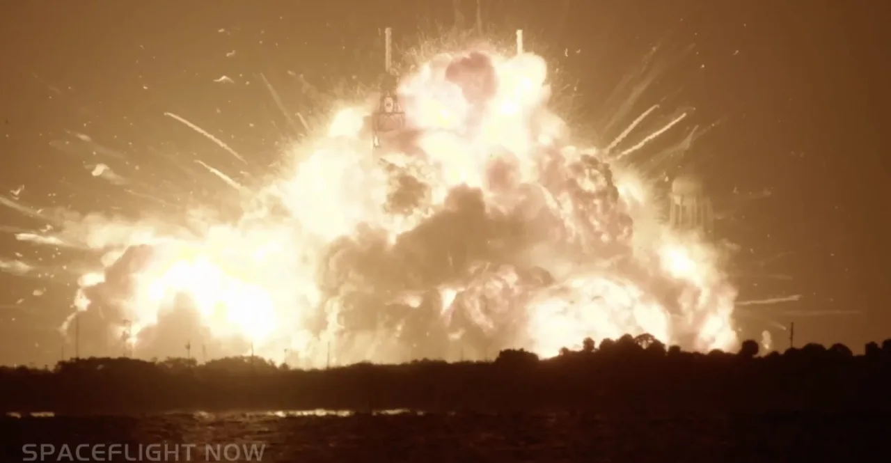 Engenheiros analisam destroços de foguete e telas com gráficos de telemetria em um centro de controle aeroespacial