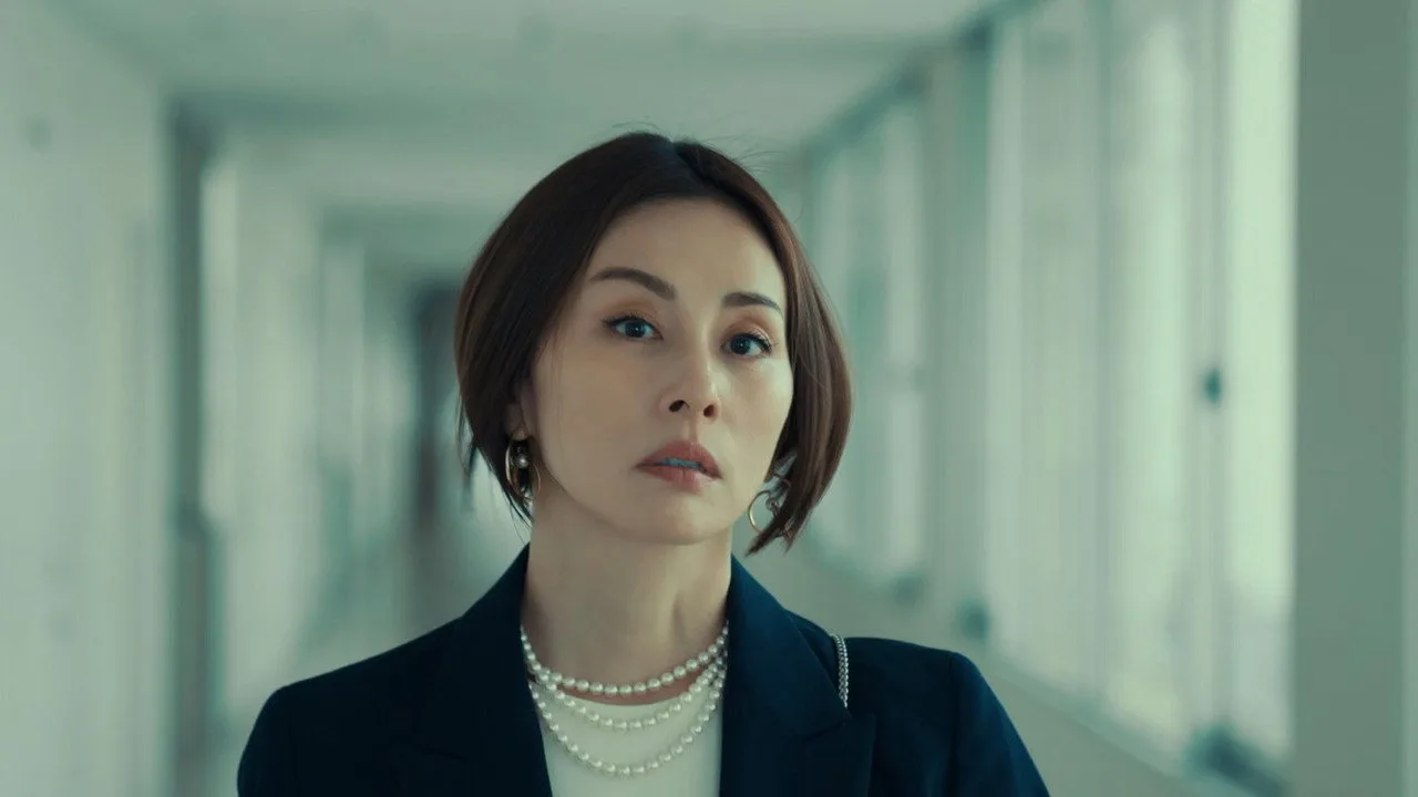Imagem de Doctor X — Doctor X estreia 09/10: encontro inicial no salão de bilhar