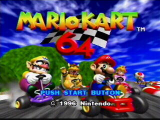 Jovem em roupa esportiva faz polichinelos ao lado de TV exibindo Mario Kart World