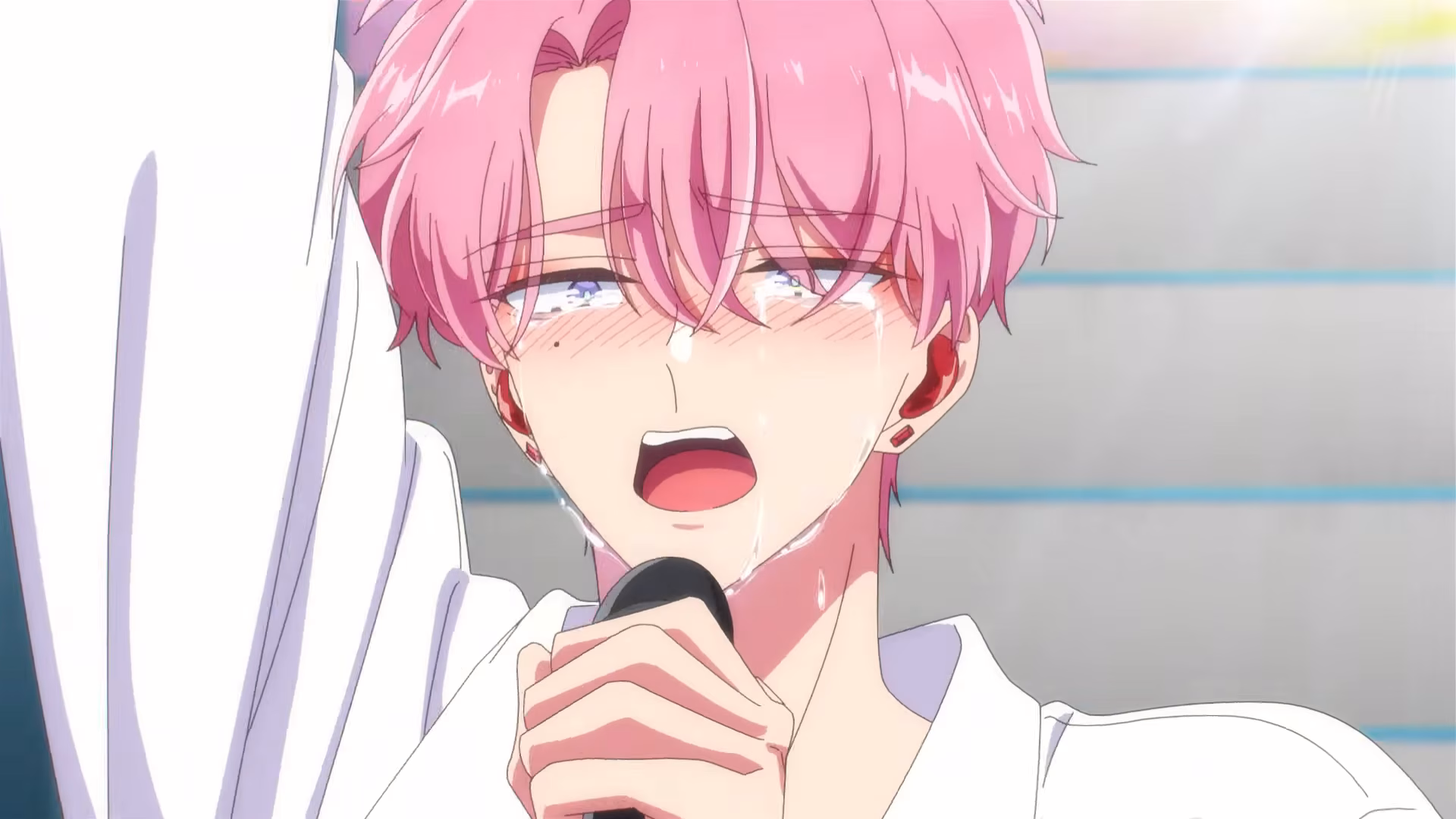Lado B do Anime de Tamon Revela Performance de F/ACE em Vídeo Especial de Encerramento do Episódio 5