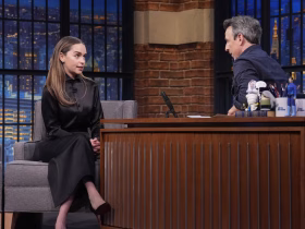 Emilia Clarke, estrela de Game of Thrones, ficou 'muito irritada' com especialista em idiomas da série que achava que ela 'era péssima' em Dothraki, ele insiste que ela nunca deveria ser boa nisso 12 img c8ded5f0396a150e8f0bd577fc53f765